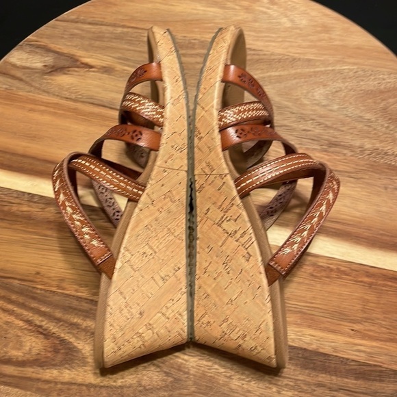 Skechers Sandals Womens Brown Tan Cork Wedges Platform Slip-Ons Strappy Summer - Picture 12 of 14